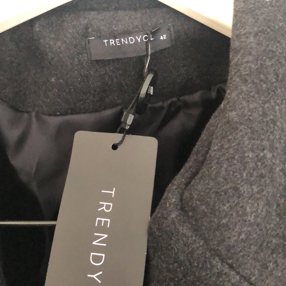 NEW* Coat Size 10 - Picture 3 of 6